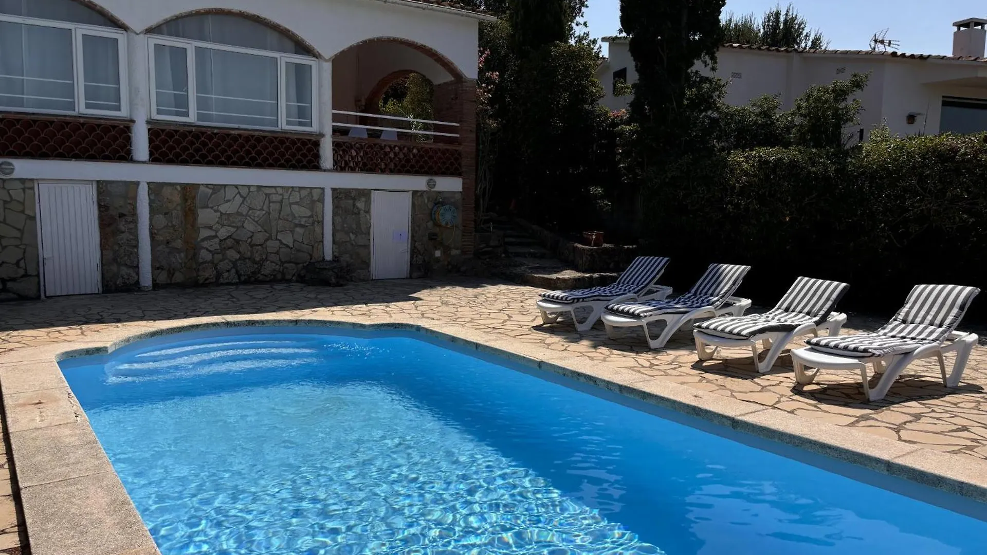 Villa Casa Con Vistas Y Piscina En Masos De Pals Ferienhaus